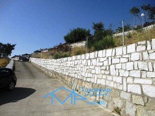 Terreny residencial a Tiemblo (El). Parcela urbana vallada en el tiemblo