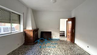 Casa a Cebreros. Casa adosada en cebreros