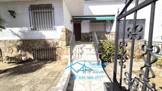 Maison à Pelayos de la Presa. Chalet adosado en pelayos de la presa