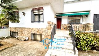 Maison jumelée à Pelayos de la Presa. Chalet adosado en pelayos de la presa
