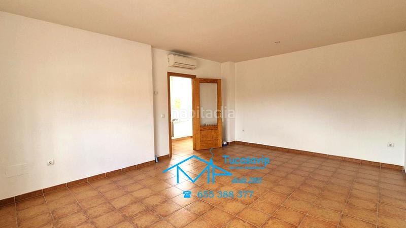 Foto d76caae5-5083-4abc-9fdc-f33faf40165f. Casa bifamiliare con riscaldamento in San Martín de Valdeiglesias