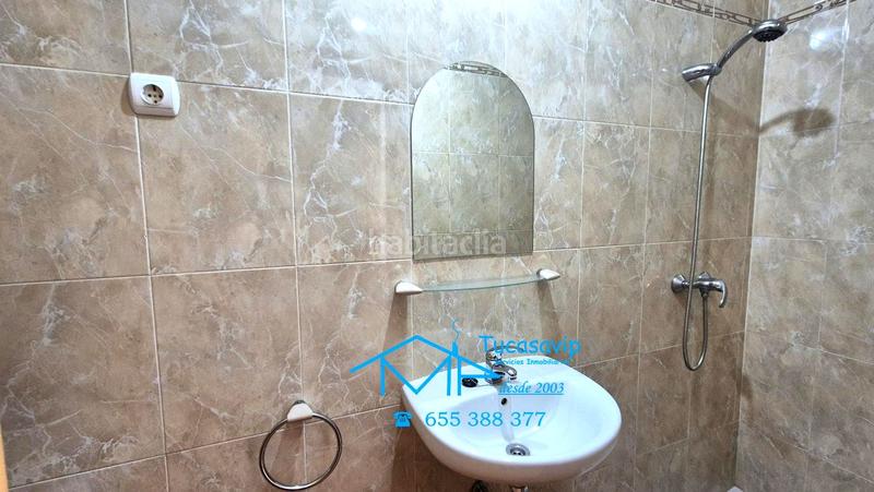 Foto d87a3615-3cf3-4b25-868f-e96a1b583b9b. Casa bifamiliare con riscaldamento in San Martín de Valdeiglesias