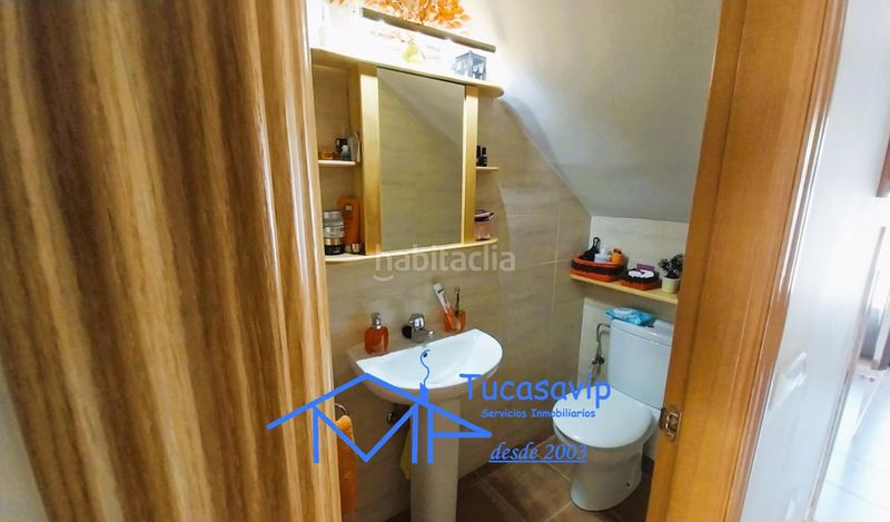 Foto 712cc834-bb10-4aa1-b40b-a2bf238cd785. Casa adossada amb aparcament piscina a Adrada (La)