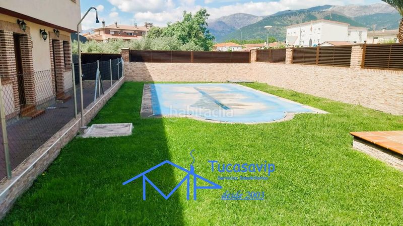 Foto e6775503-43b1-452a-be50-43cf161c8170. Casa adossada amb aparcament piscina a Adrada (La)