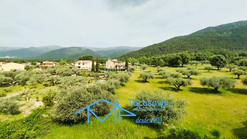 Foto efa576cd-c025-41d5-b770-f514b014d78d. Pis amb calefacció aparcament a Adrada (La)