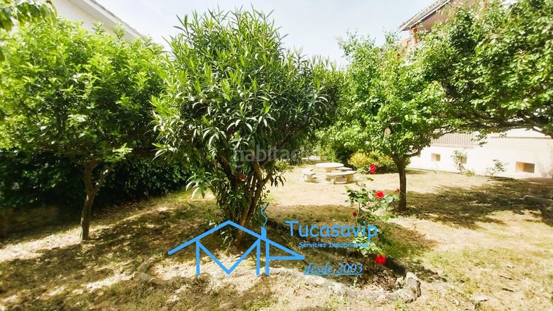 Foto fd608515-ffa1-485d-822e-a47f6c09b0b7. Pis amb calefacció aparcament a Adrada (La)