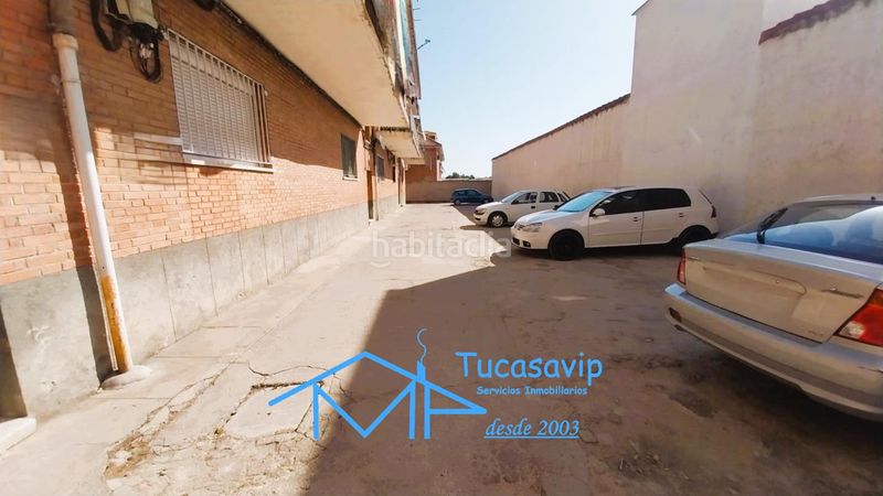 Foto f46b6906-a5d1-48f5-be53-cb0b82f300d7. Pis amb calefacció aparcament a Tiemblo (El)