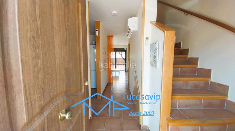 Foto 5e40fa05-0937-4126-a735-51a13b82d918. Casa aparellada amb aparcament piscina a Adrada (La)