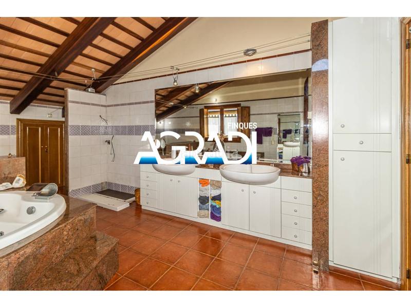 Foto 40ac28c0-d0fd-4ac4-b345-92f081b3fab7. Masia amb calefacció aparcament a Sant Antoni de Vilamajor