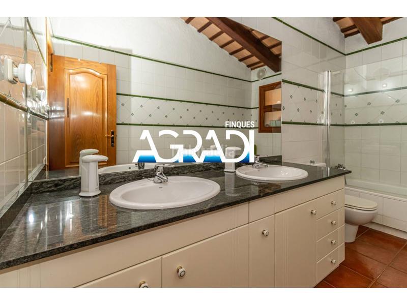 Foto 7e637cff-97c6-40d4-b0a1-b0b0b20d6194. Masia amb calefacció aparcament a Sant Antoni de Vilamajor