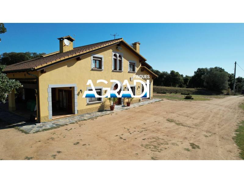 Foto ee2ff4f9-9284-4692-acbd-676c85e0013c. Masia amb calefacció aparcament a Sant Antoni de Vilamajor