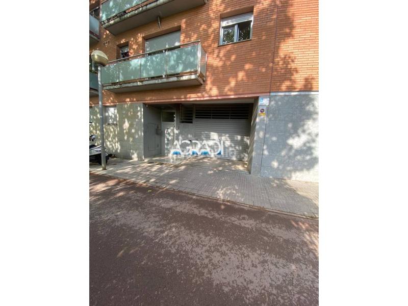 Foto b120d1cb-b4a0-4441-9c80-de21e758f174. Posto auto in paseo colon 124 in Cardedeu