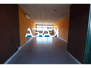 Lloguer Local Comercial a De la roca 32. Oficina en alquiler en cardedeu