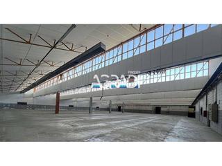 Lloguer Nau industrial a Can clapers 2. Alquiler de nave industrial en sentmenat con patio!!!