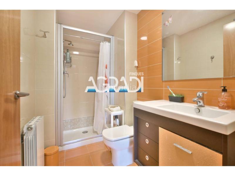 Foto c9a4fc6b-33bc-4be5-869a-cf1e883d2850. Duplex con riscaldamento parcheggio in Cardedeu