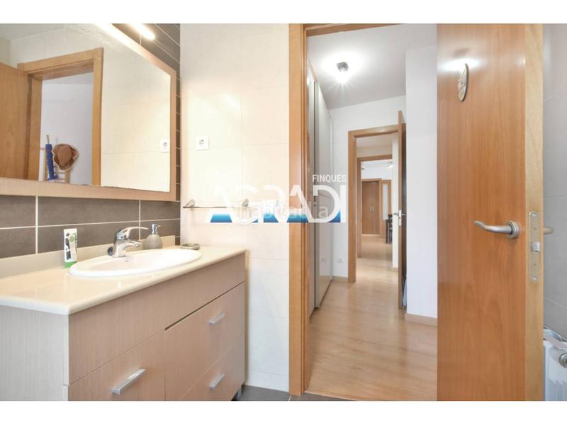 Foto db84bd58-a3db-4356-a929-047c79bdfe61. Duplex con riscaldamento parcheggio in Cardedeu