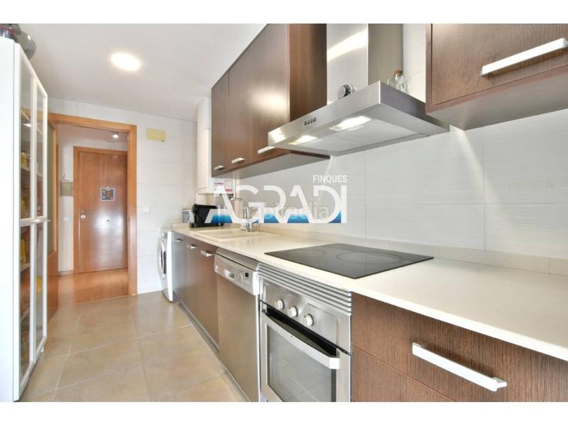 Foto f1bb198f-48de-48be-a224-14f47edc090c. Duplex con riscaldamento parcheggio in Cardedeu