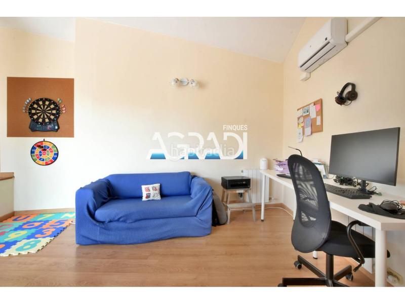 Foto fe7683ab-b2a0-456e-af86-c018e0d944f9. Duplex con riscaldamento parcheggio in Cardedeu