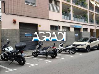 Locale commerciale in Floridablanca 24