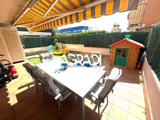 Etagenwohnung in Can Illa. Venta de piso espacioso y adaptado en la garriga