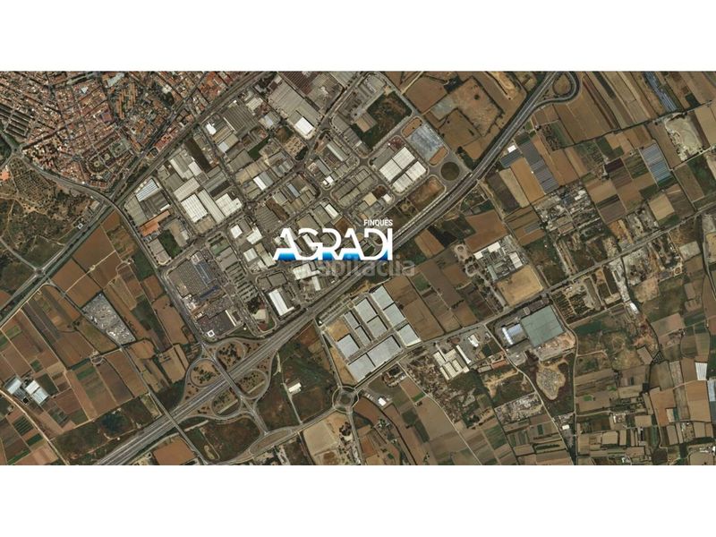 Foto a3df1904-92f7-4aa3-abdf-0234911e9d75. Miete fabrikhalle in calle creatividad 11 in Gava Mar Gavà