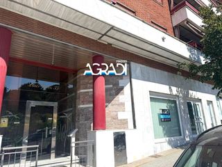 Locale commerciale in Calle lluis vives 35
