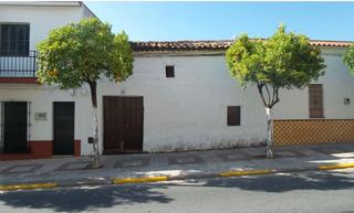 Casa en Avenida de sevilla 22. Casa de pueblo en venta en rosal de la frontera