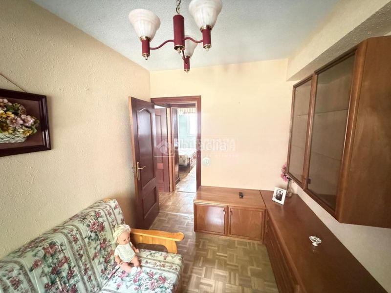Foto e0a86d8f-8119-4090-a646-95a55b76f73e. Pis amb calefacció a Vinateros Madrid