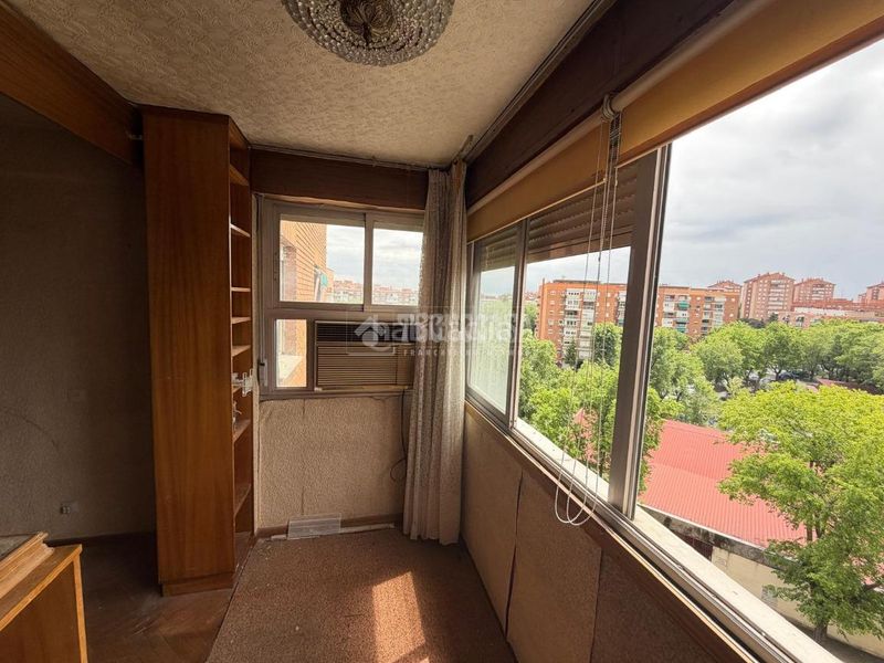 Foto 559e0fe2-2e3a-450f-b3e8-efab356c555f. Piso  en venta en Vinateros Madrid
