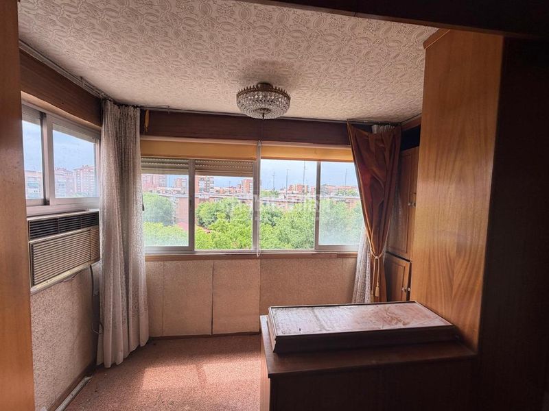 Foto 581e1381-69d9-4708-b8f6-374094a2d188. Piso  en venta en Vinateros Madrid