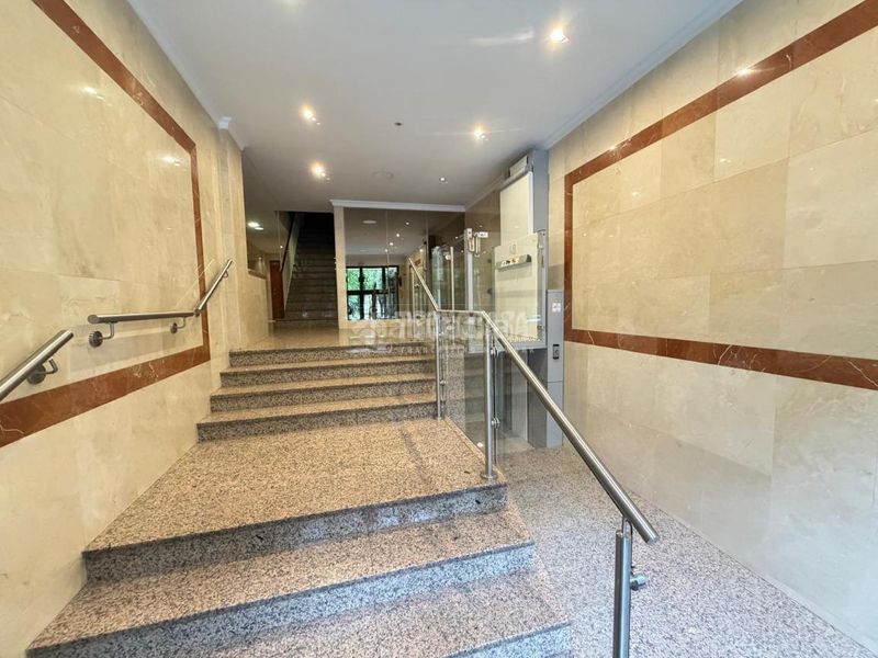 Foto 9fa65feb-9d1d-4e92-95f0-deff12e13cb6. Piso  en venta en Vinateros Madrid