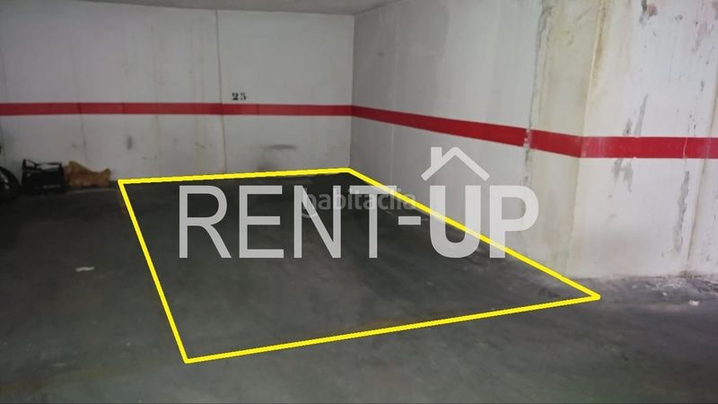 Foto 083528d9-d7aa-43fe-95c7-9d39e0e417e7. Aparcament cotxe a Xàtiva