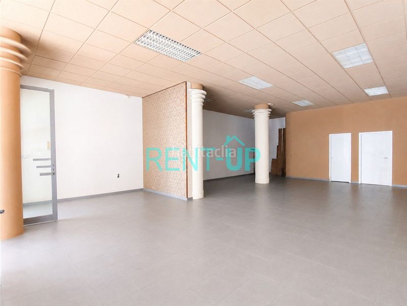 Foto 649ffd60-cdd7-4808-8536-72a793786587. Local comercial a Xàtiva