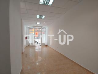 Lloguer Local Comercial a Xàtiva. Muy céntrico en zona concurrida entrada a pie de calle