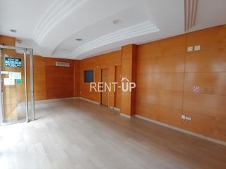 Location Local commercial à Xàtiva. Disponible a partir de enero de 2026 ideal para montar tu negoci