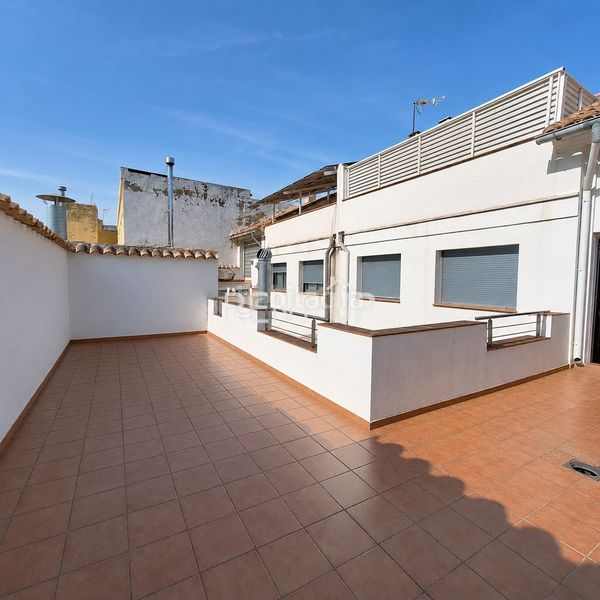 Foto ca9daf53-5133-476d-ab65-191d1c3e1ace. Casa adossada amb xemeneia aparcament piscina a Novetlè