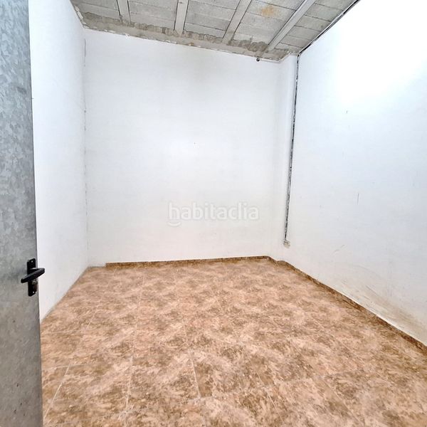 Foto 92788a29-2e16-46a8-9bf7-90c36e7e5145. Alquiler local comercial ideal para almacenaje y garaje privado en Xàtiva