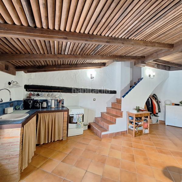 Foto 3998211c-383a-4e0c-a482-7c52da10e651. Casa con mucho encanto para entrar a vivir en Xàtiva