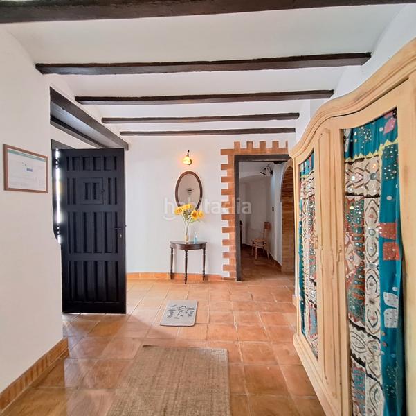 Foto cd7dfffc-dfeb-4ca6-b9fc-f67de4ef06a6. Casa con mucho encanto para entrar a vivir en Xàtiva