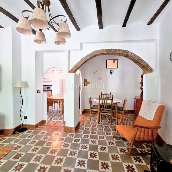 Foto d73ef76c-f724-4a6f-b146-63491baee712. Casa con mucho encanto para entrar a vivir en Xàtiva