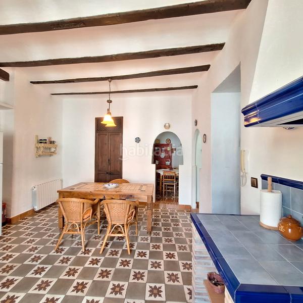 Foto f9eed9b7-8fc6-479a-82fd-94a312af242c. Casa con mucho encanto para entrar a vivir en Xàtiva