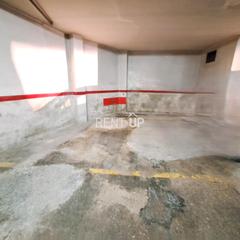 Parking voiture à Xàtiva. Para coche mediano/pequeño