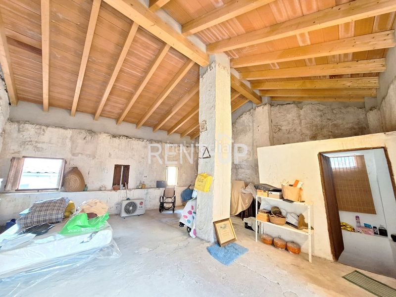 Foto 0b089ef7-7825-4b46-b68d-7fa4b4db320c. Casa amb xemeneia calefacció a Xàtiva
