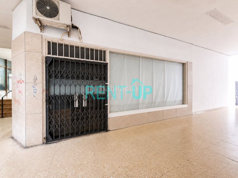 Foto 7cd1ad13-a406-4085-9e72-50c7dd91afc8. Local comercial a Xàtiva