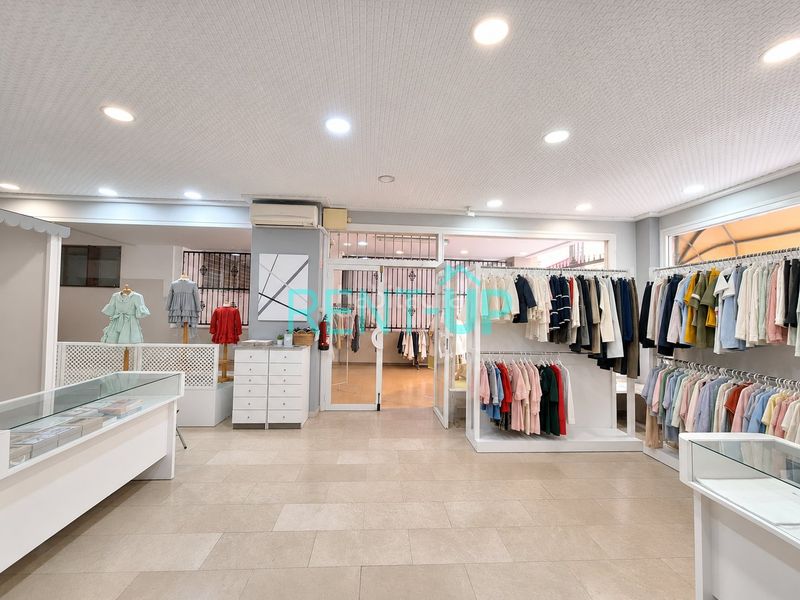Foto 8c02edaa-05c7-48dc-81a4-7e05fb8b206d. Local comercial a Xàtiva