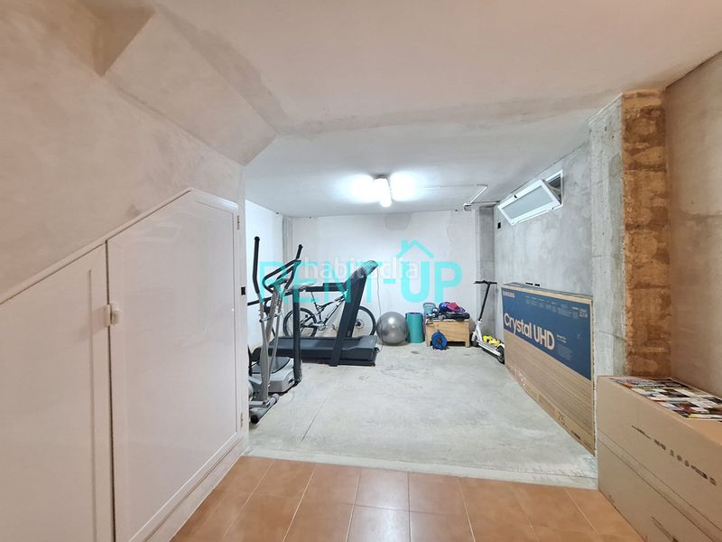 Foto b68ee701-ada2-4a51-bec6-2367f3522b37. Casa adossada amb aparcament a Novetlè