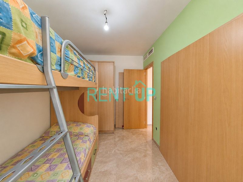 Foto d80ef4a9-ac46-4fa7-989f-c2cba2c16d46. Casa adossada amb aparcament a Novetlè