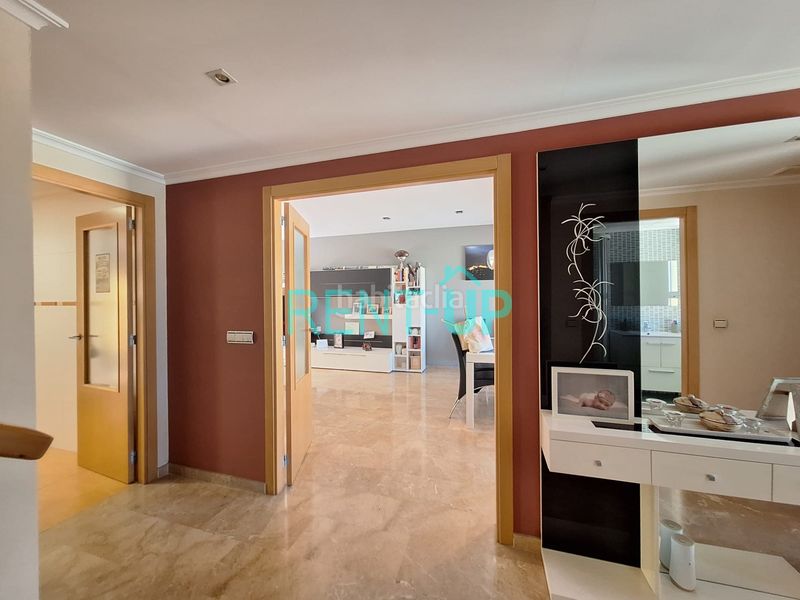 Foto e949ccba-3bb1-46fe-b649-059871ede983. Casa adossada amb aparcament a Novetlè