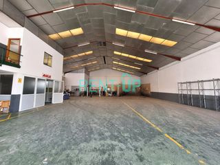 Nau industrial a Xàtiva. Nave industrial lista para empezar a trabajar en el polígono de