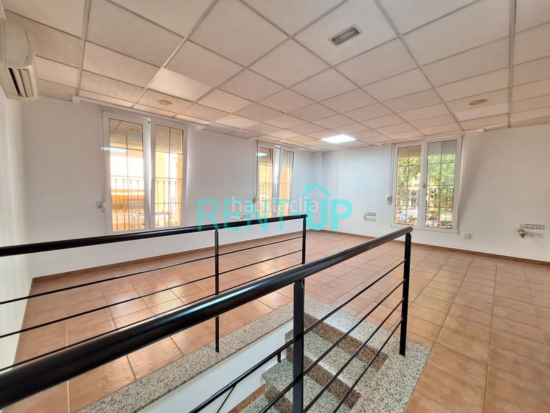 Foto 0f606a11-0018-4e8a-beb0-993a35889741. Alquiler local comercial exclusivo local comercial en una de las mejores ubicaciones con tres escaparates en Xàtiva